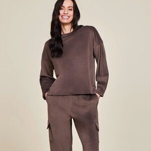 Barefoot‎ Dreams LuxeChic Tucked Sweatshirt Java Large